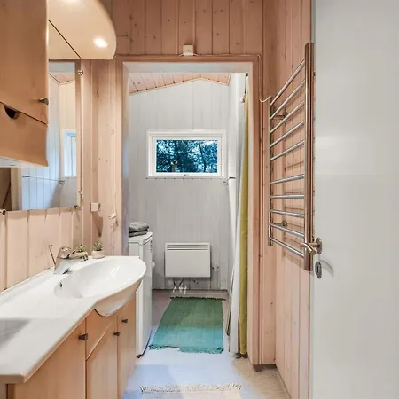 Amaya - 1km From The Sea By Interhome Nyaraló